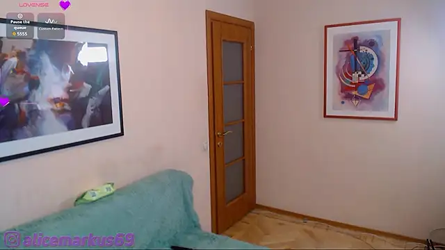 XXX chat uživo modela Angel_alice108