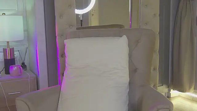 KiraProsper Webcam-Show