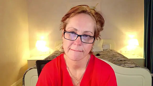 LioraWeiss: онлайн-секс-чат