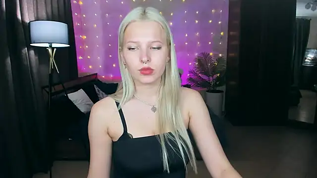 AliceJuly Chat XXX in diretta