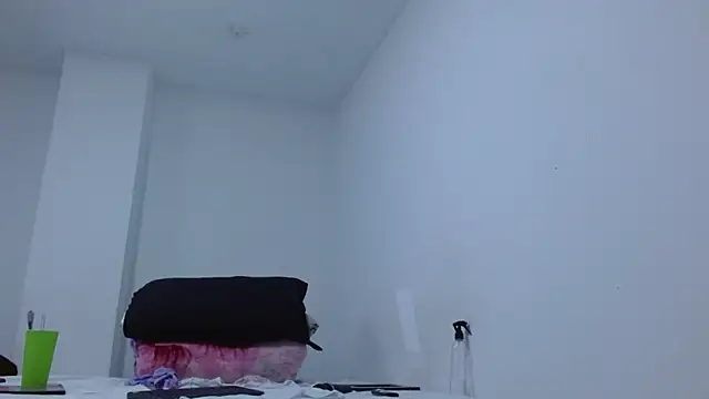 isabel_24_gil's Live XXX Chat