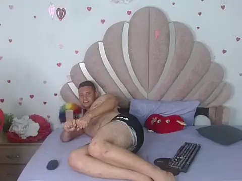 sven_fox723's Live XXX Chat
