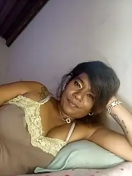 MiZzCreator's Live XXX Chat