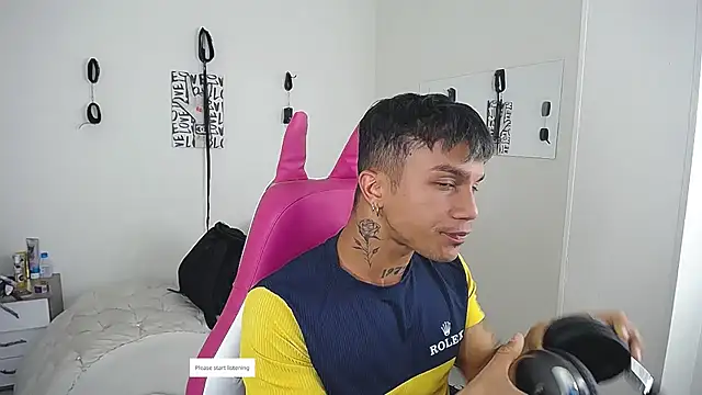 Chat XXX en directo de Leonard_Price