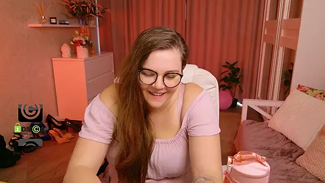 แชท XXX สดของ KellyKleine