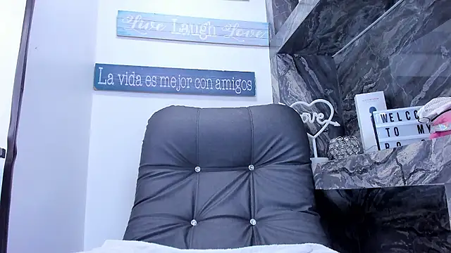 miss_danika Adlı Modelin Web Kamerası Şovu