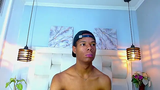 Czat XXX na żywo – Santiago_Ortiz_