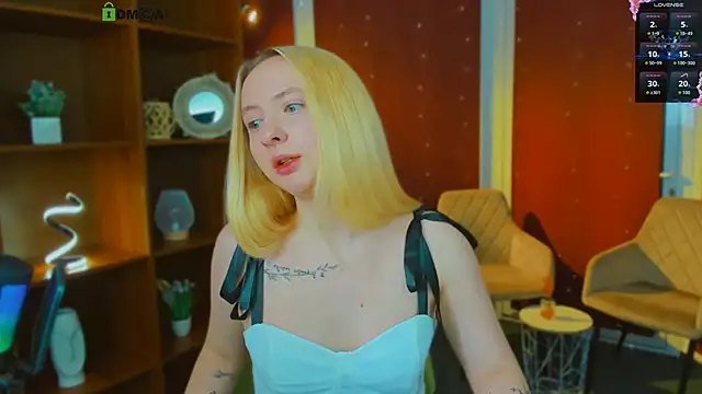 mila_glow1's Live XXX Chat