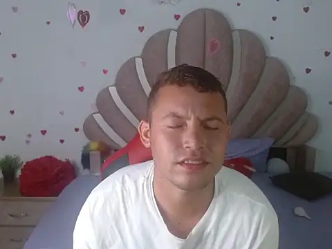 Вебкам-шоу sven_fox723