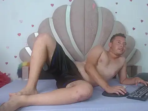 Вебкам-шоу sven_fox723