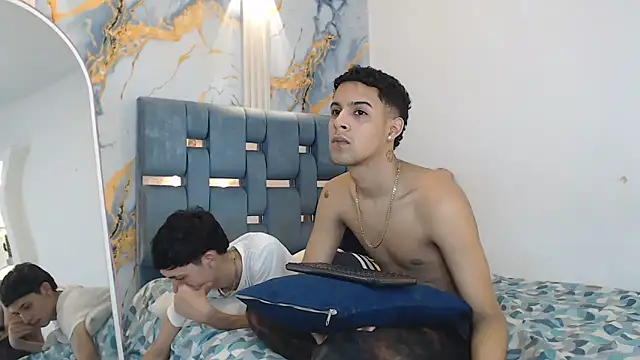 عرض كام GOLD_BOYS