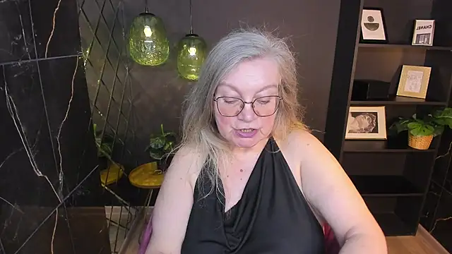 NataliMellow's Live XXX Chat