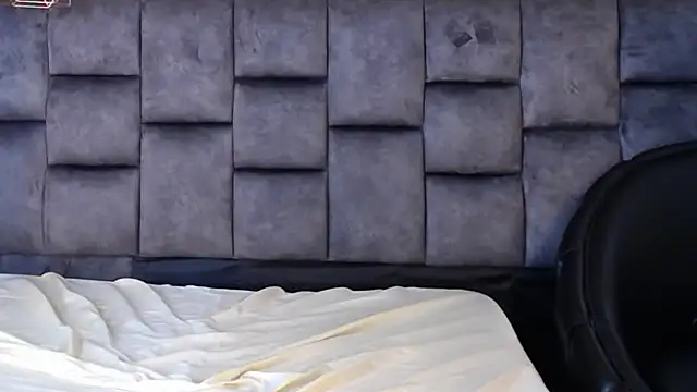 Noemi_Miller_ Live XXX-chat