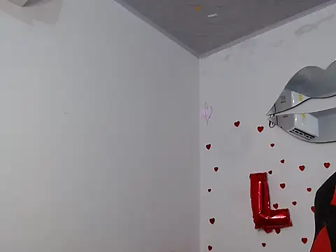 Caius_fox Adlı Modelin Canlı XXX Sohbeti