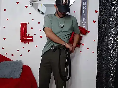 Caius_fox: απευθείας συνομιλία ΧΧΧ