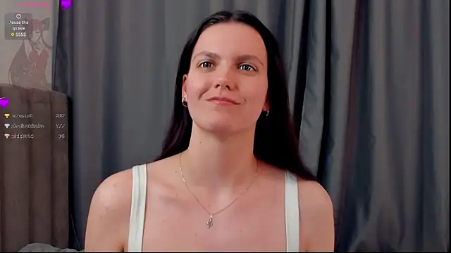 AnnettWildinのライブXXXチャット