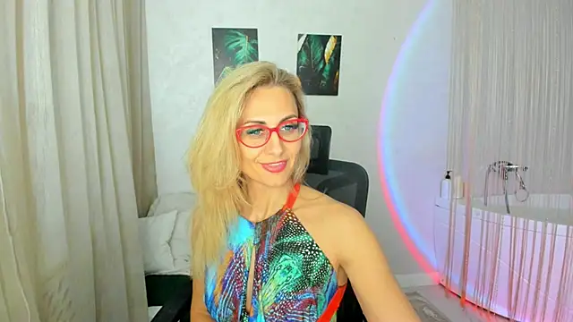 دردشة MuseOfStage الجنسية المباشرة