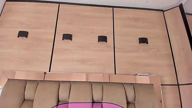 Онлайн чат XXX karol_lewiss