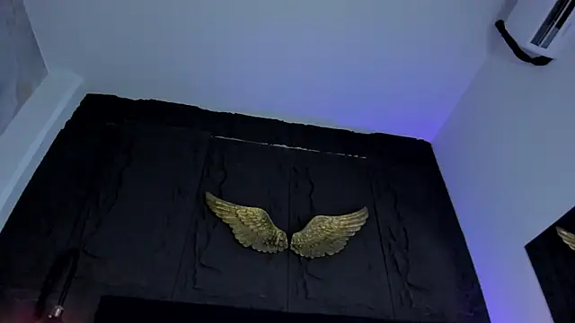 Rose_Blossom Webcam show