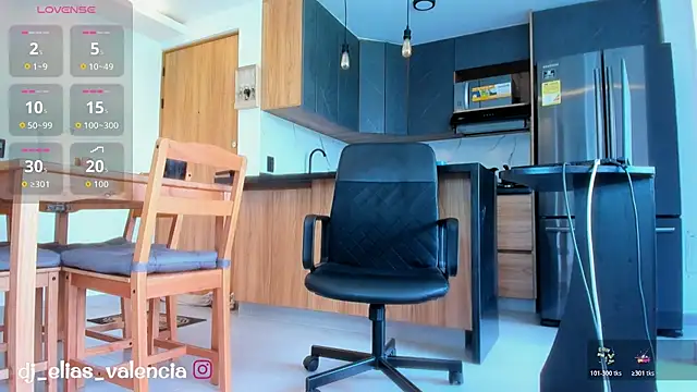 fitnolann Live XXX chat