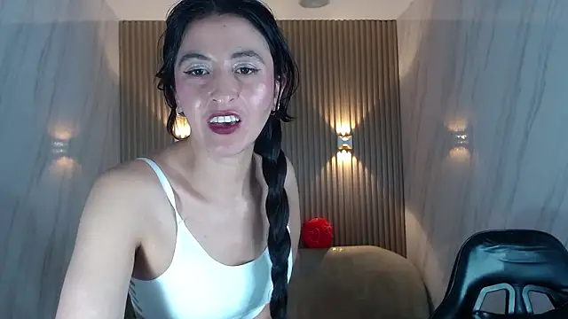 tatiscelis_tf's Live XXX Chat