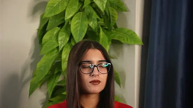 Онлайн чат XXX MagalyPigao