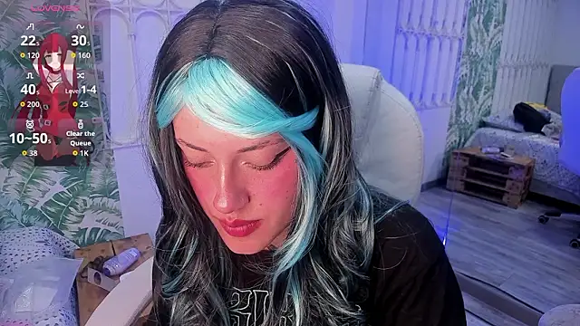 _sharlotte777 即時 XXX 聊天