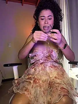 GabriSaenz 即時 XXX 聊天