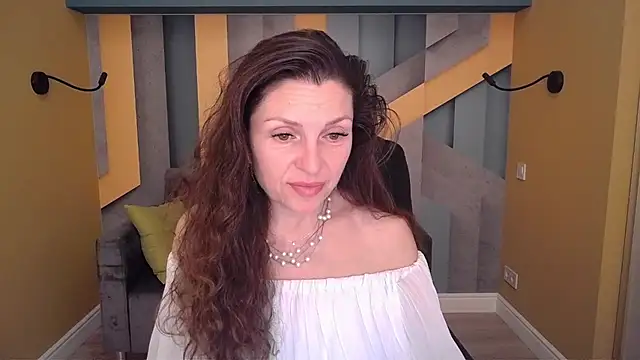 Онлайн чат XXX EllaLong