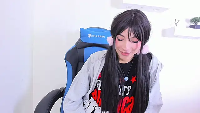 XXX chat uživo modela Damiian20_