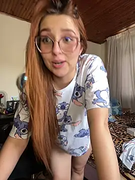 CoraVibes 现场XXX聊天