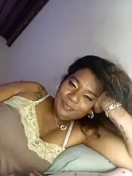 MiZzCreator live XXX chat