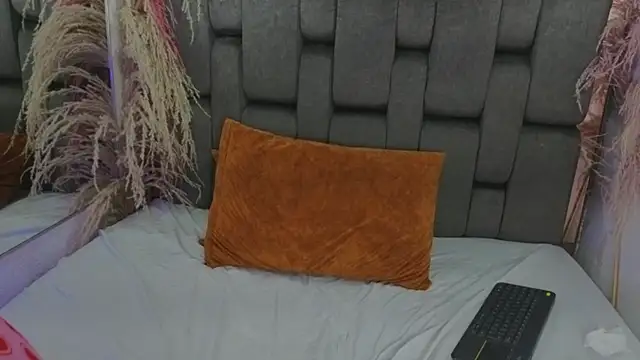 XXX chat uživo modela Missy_22_