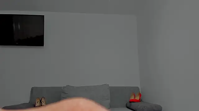 emilianna666's Webcam Show