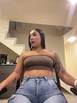 Farah_Stone 即時 XXX 聊天