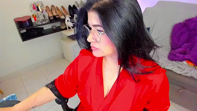 BellaFlaming: онлайн-секс-чат