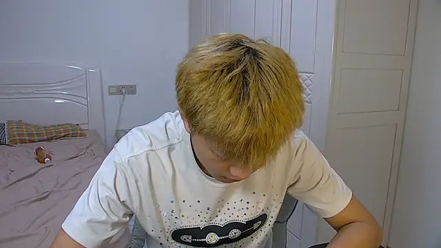 Chocolates-001 在線直播表演