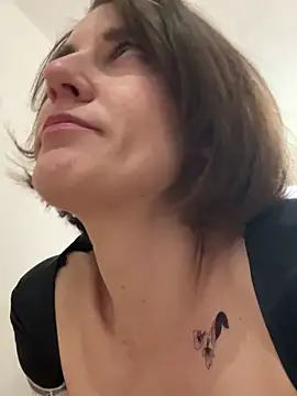 Kamorana webkamerás műsora