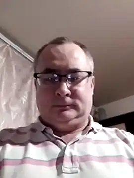 Nika_Malay – Kamerová šou