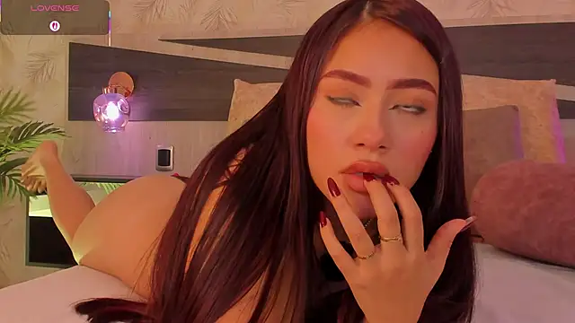 nicolle_pierce's Live XXX Chat