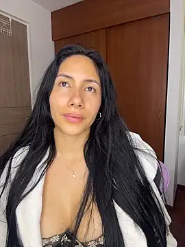 ArianaReynoldss' Live XXX Chat