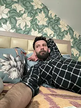 Pokazy przed kamerką – Michel_huge