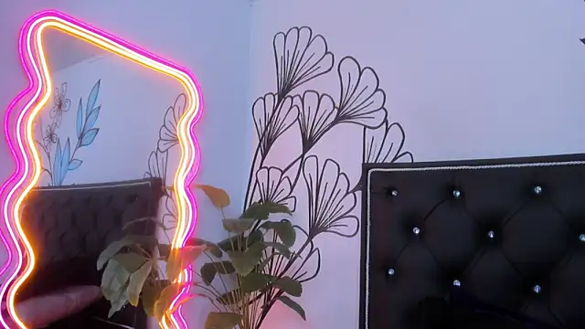 Sweet_Ariadna_'s Webcam Show