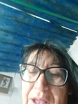 clarita_01's Webcam Show