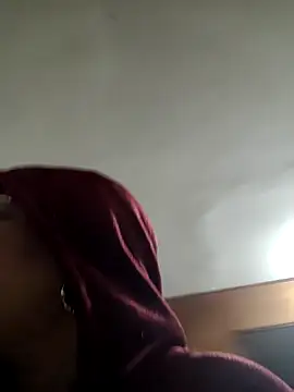 Scarlet_curly8a's Webcam Show