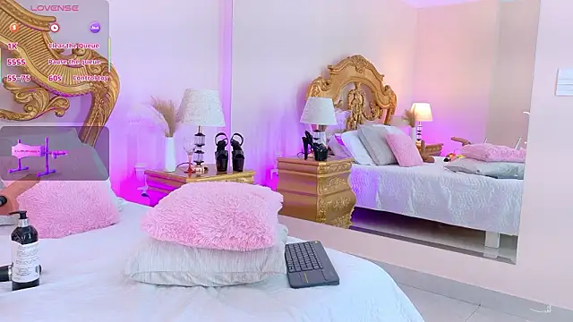 دردشة AshleyFerri الجنسية المباشرة