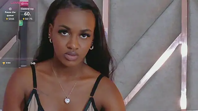 Chat XXX en directo de Sally-Noa