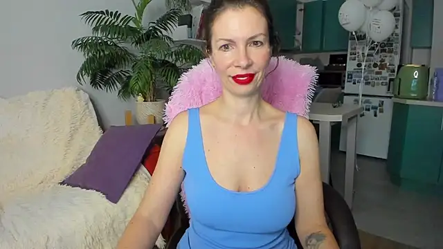 ChristinaGlory: απευθείας συνομιλία ΧΧΧ