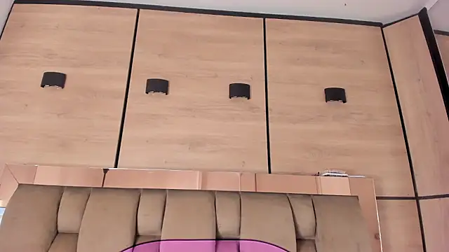 karol_lewiss: онлайн-секс-чат