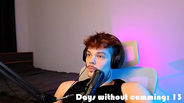 DENIS_HERE 网络视讯表演